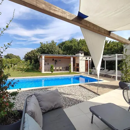 Villa Luxury Design Maell With Private Pool And High Level Of Privacy - Wiibuk