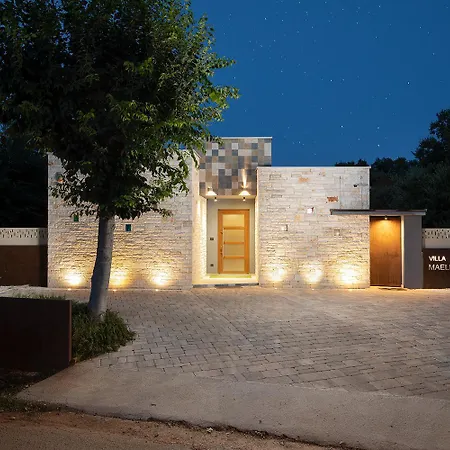 ヴィラ Luxury Design Maell With Private Pool And High Level Of Privacy - Wiibuk