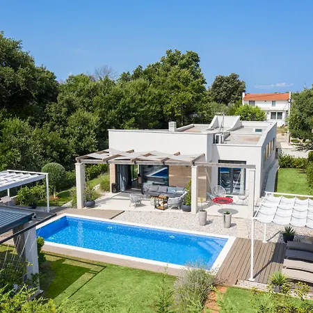 Luxury Design Maell With Private Pool And High Level Of Privacy - Wiibuk * Šišan